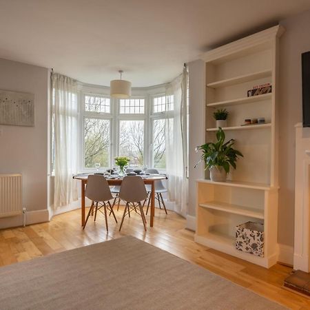 Entire Home In Streatham With Lovely Views & Ultra Fast Wi-Fi Norbury  Eksteriør billede